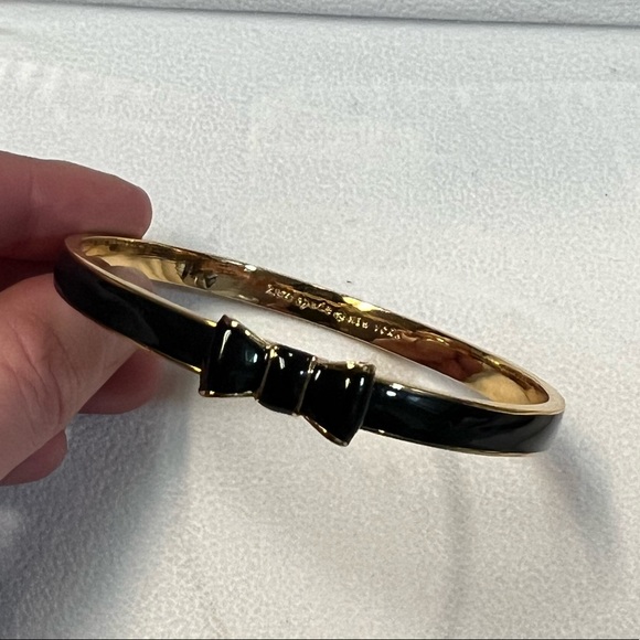 Kate Spade “Take a Bow” bangle Bracelet - Picture 6 of 9